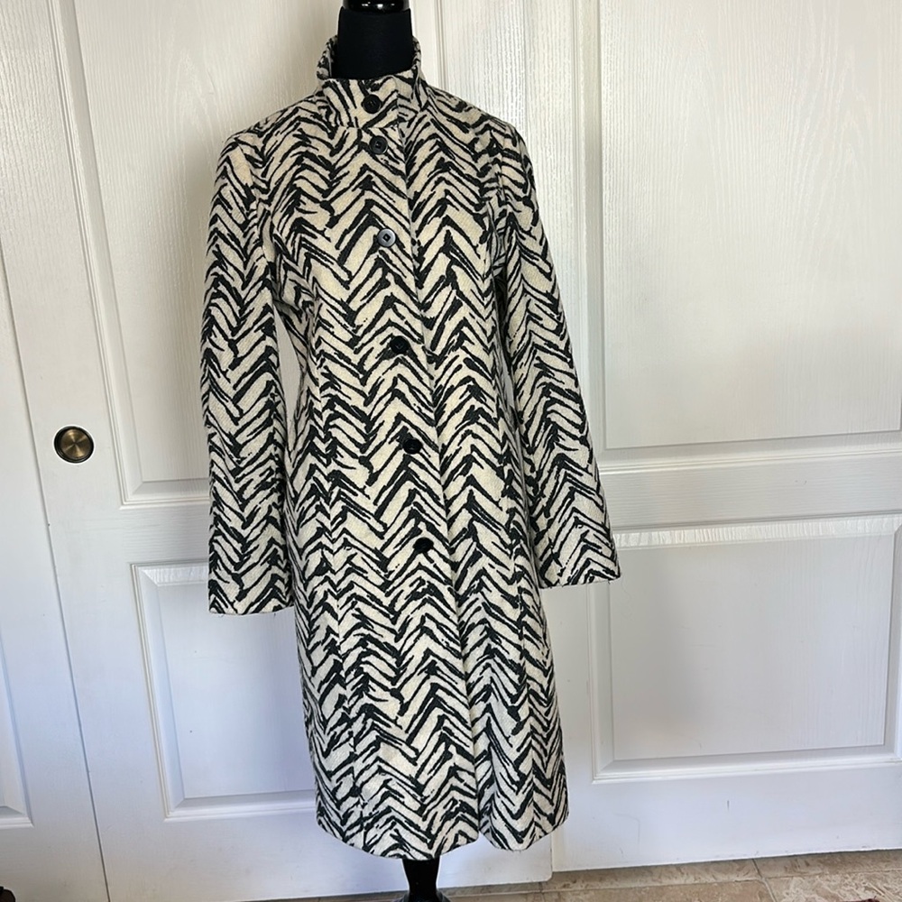 THE LIMITED ABSTRACT PRINT WOOL BUTTON UP COAT